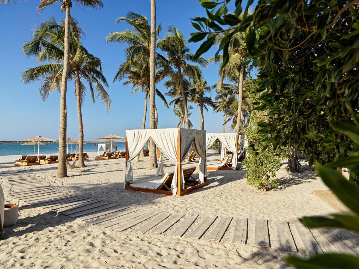 Fanar Hotel & Residences Salalah Extérieur photo Beach at the Jumeirah Beach Hotel