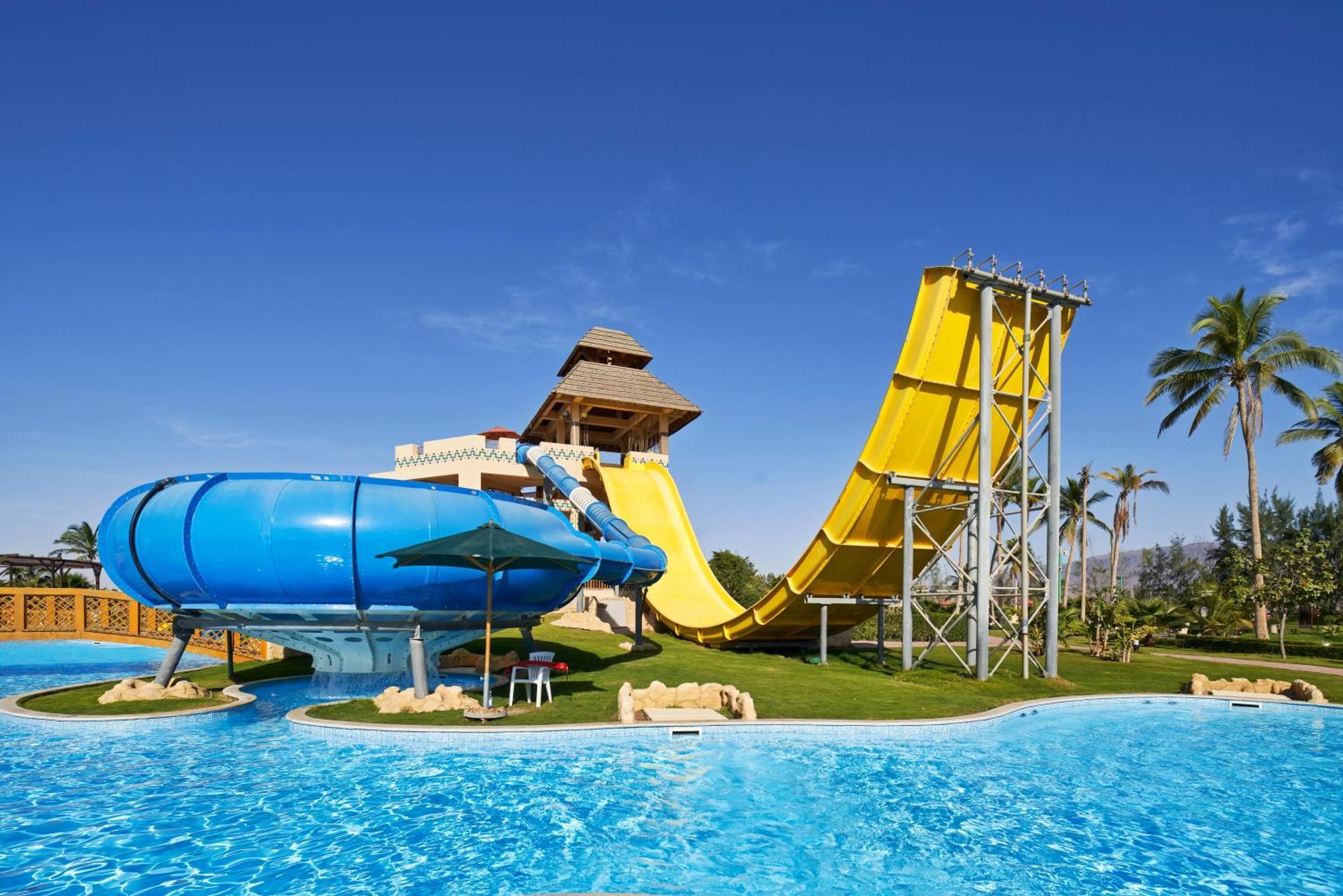 Fanar Hotel & Residences Salalah Extérieur photo Aqua Park